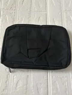 新品未使用品✨ブラックナイロンポーチ 約30cm x 20cm