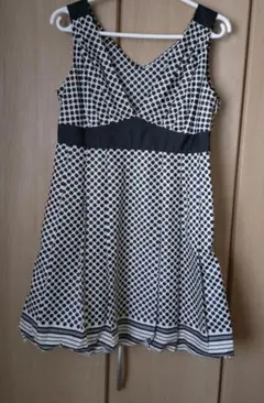 【匿名配送・３月中のみ販売】ペイトンプレイス ドット柄 ノースリーブ ワンピース