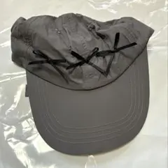 リボン付きグレーキャップ