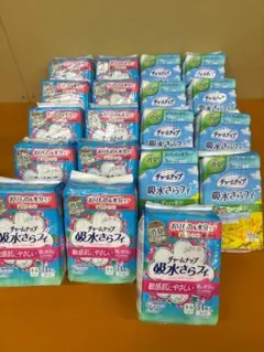 15cc】特 まとめ売りチャームナップ 吸水さらフィ 132枚入と32枚×25