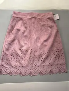 新品NICE CLAUPピンク スエード 風ミニスカート刺繍のようなカット S