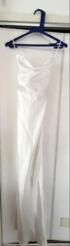 ホワイトスリップドレス