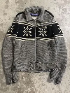 Item thumbnail for item 8516ef40-6211-4e59-bffa-990a28995149