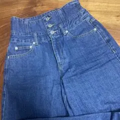 Item thumbnail for item f7976aff-ae6e-4e0f-939a-83ed07e07787