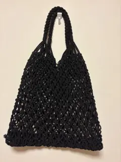 ブラック かごバッグ 編み込みデザイン