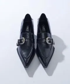 【HiNT】ベルト付きポインテッドトゥローファーのサムネイル