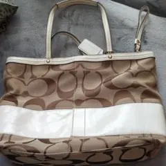 GWセール COACH ベージュ ホワイト トートバッグ