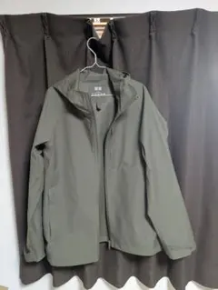 UNIQLO ブロックテックパーカー　Mサイズ