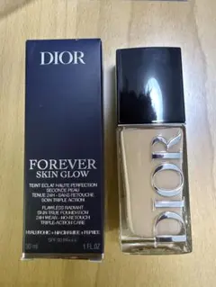 Dior ディオール フォーエヴァー スキン グロウ 1Nのサムネイル