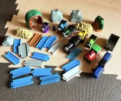 機関車トーマス　カプセルプラレール　まとめ売り