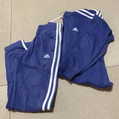 アディダスセットアップ　140サイズ
