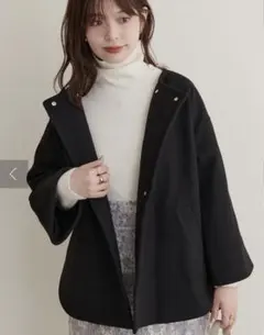 ナチュラルクチュール　お上品ミドル丈トッパーコート　ノーカラー