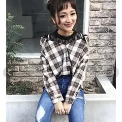 One way オフショル　チェック　ブラウス　カジュアル　綺麗めのサムネイル