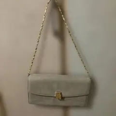 ベージュ スエード クラッチバッグ ゴールド金具　ショルダー