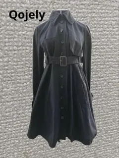 黒のトレンチコート ベルト付き