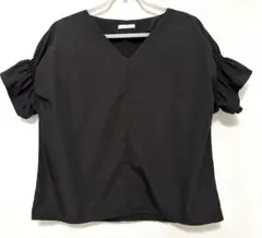 items urbanresearch Vネックブラウス 袖ギャザー　ブラックのサムネイル