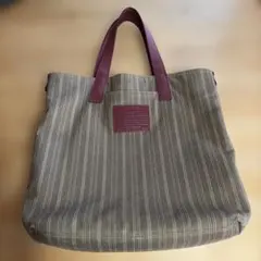 COACH トートバッグ リバーシブル　茶系ストライプ柄とワインレッド色のサムネイル