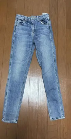 SLY JEANS ライトブルー ストレートデニム