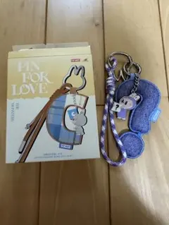 PIN FOR LOVE ラブブ　イニシャル　チャーム　【?】(ハテナ)