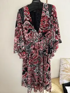 ゆぅ様専用　PINKO ペイズリー柄フリル袖ワンピース