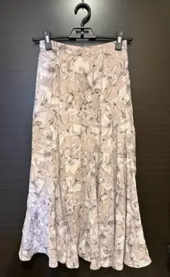 リリアンカラット　スカート