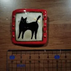 ブローチ　ネコ
