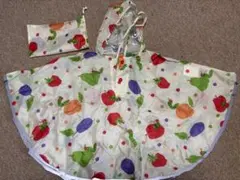 はらぺこあおむしのレインコート