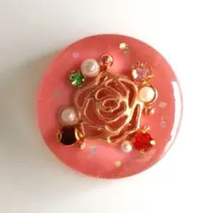 No.747 レジン ヘアゴム キーホルダー ピンバッジ カスミソウローズ
