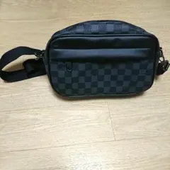 【早い者勝ち】ブラック チェック柄 ショルダーバッグ