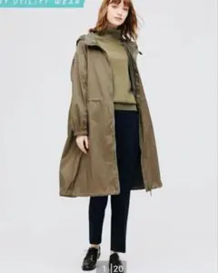 【美品】 ユニクロ ライトブロックテックコート　オリーブ　Sサイズ