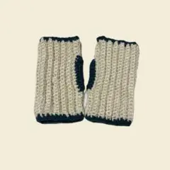 ハンドウォーマー　ハンドメイド　ベージュ×ネイビー