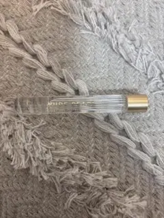 Herliptoロールオンパフュームオイル NUDE PEARL