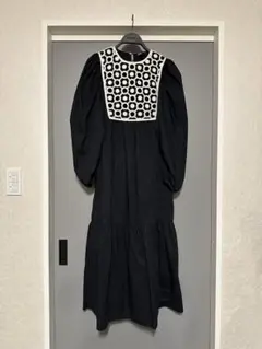 ZARA ザラ 刺繍 ワンピース ロングワンピース