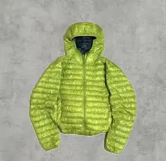 old uniqlo ダウンジャケット ライトグリーン　モンベル似
