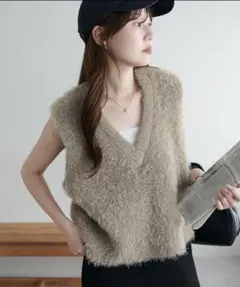 《新品・タグ付き》DISCOAT 前後2WAYフェザーヤーンショートベスト　モカ