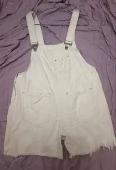 ホワイトショートオーバーオール