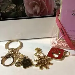 シャネル ホリデー＆バレンタイン チャーム 3点 ＋ 香水セット