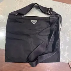 PRADA プラダ テスート 三角ロゴプレート ブラック 黒