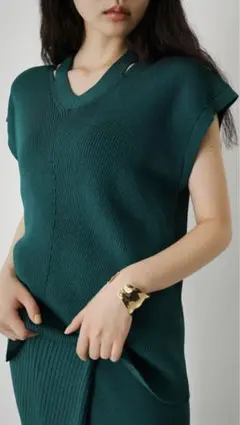 【新品】AZUL Sサイズ ノースリーブニット サマーニット トップス グリーン