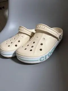 新品未使用★正規品Crocs クロックス サンダル ベージュ M7 W9 25㎝のサムネイル