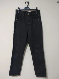 KURO × 6　スリムテーパードデニムパンツ