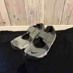NIKE ウィメンズ エアリフト 27㎝ エニグマストーン
