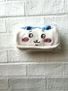 新品　ハチワレ おかおポーチ ペンケース ポーチ 1個　まんまるポーチ　ちいかわ