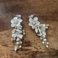 花モチーフ パールビーズ ピアス(両耳用) ブライダル