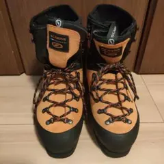 Item thumbnail for item 45942607-9a43-47cb-88ed-cb1611f6ee8a