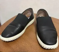 スタッカート イージーフィット スリッポン スニーカー　22.5cm