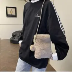 エコファー スマホショルダー ポシェット ベージュ ふわふわ 秋 冬