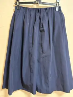 BEAUTY&YOUTHフレアスカート ネイビー タフタ素材