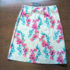 新品　ローラアシュレイ　フラワープリント スカート　リネン　綿のサムネイル