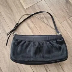 【美品】 アンタイトル UNTITLED クラッチバッグ パーティバック 黒
